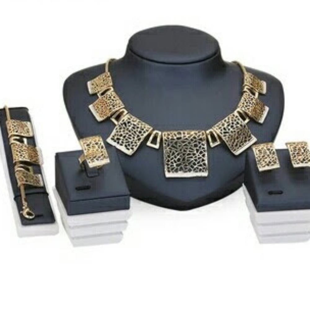 Necklace Sets